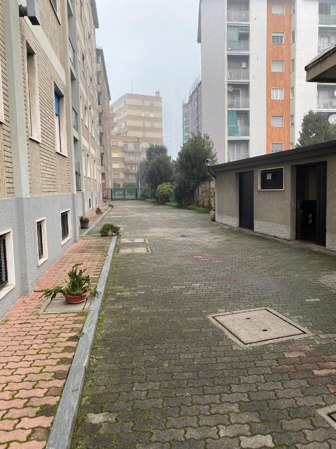 Next Home Milano Корсико Екстериор снимка